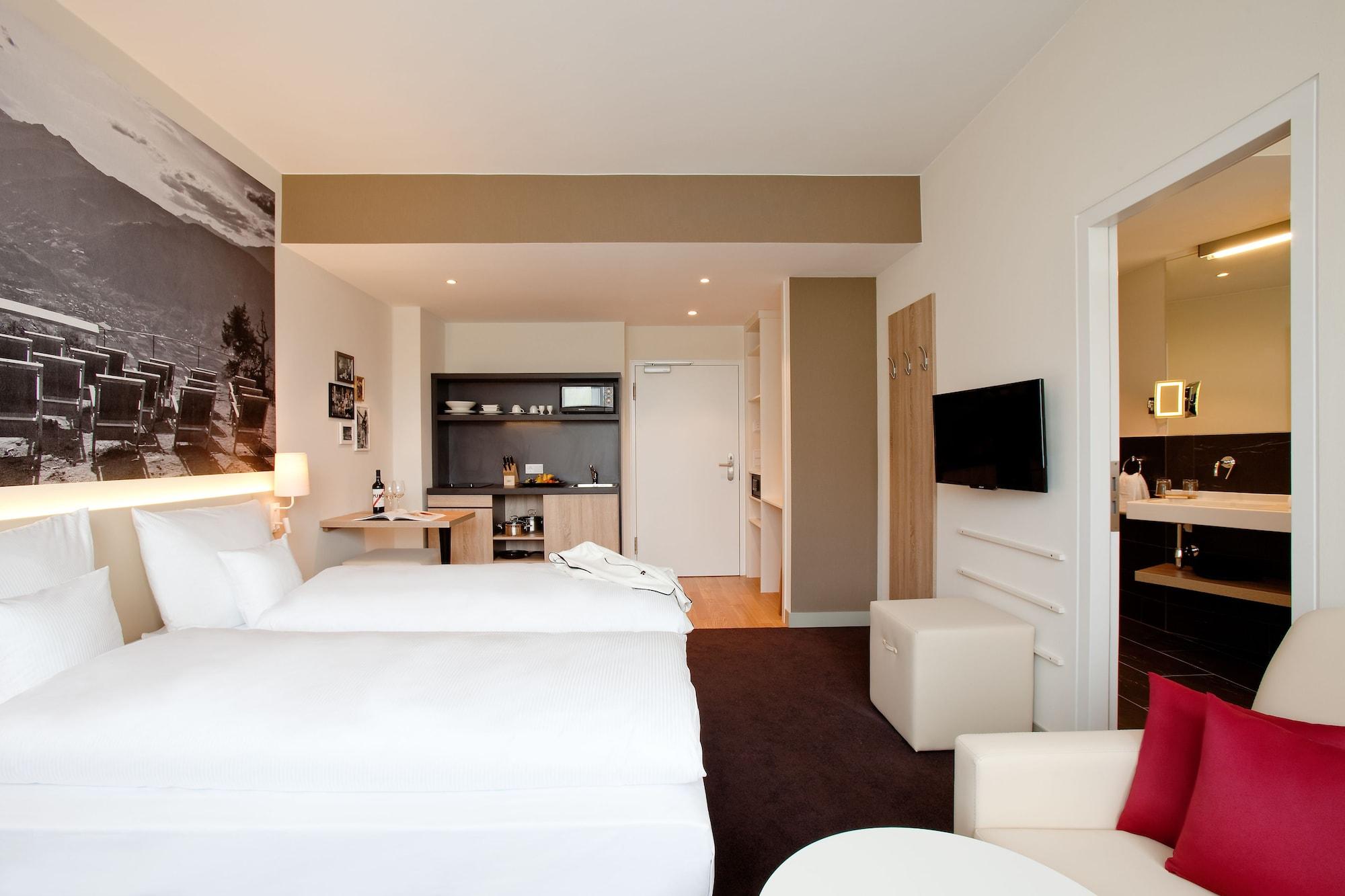 Отель Vienna House Easy By Wyndham Muenchen Экстерьер фото
