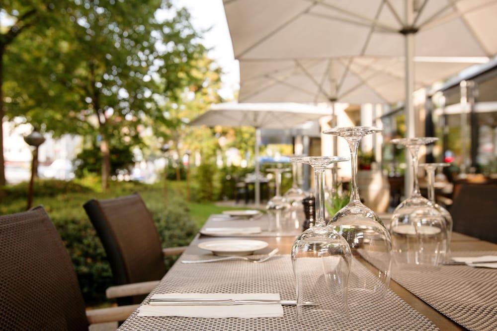 Отель Vienna House Easy By Wyndham Muenchen Экстерьер фото