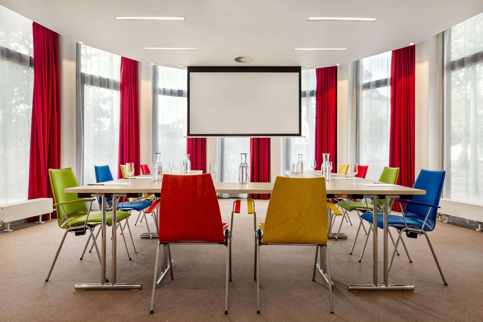 Отель Vienna House Easy By Wyndham Muenchen Экстерьер фото