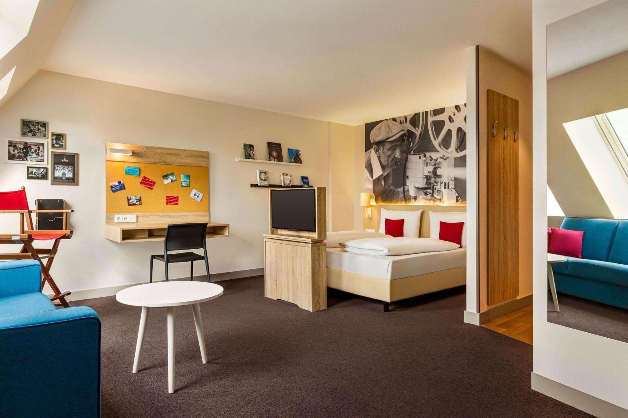 Отель Vienna House Easy By Wyndham Muenchen Экстерьер фото