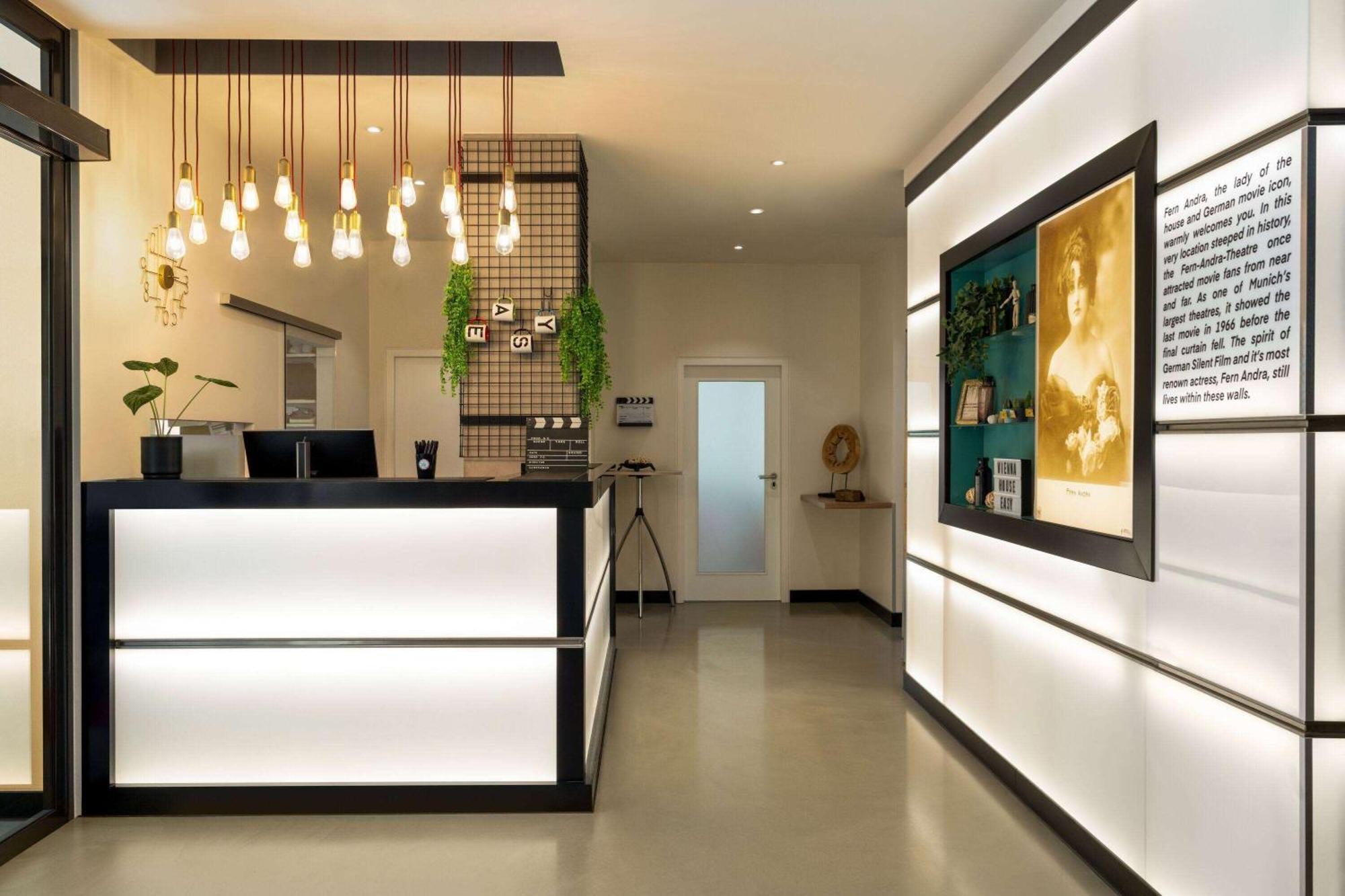 Отель Vienna House Easy By Wyndham Muenchen Экстерьер фото